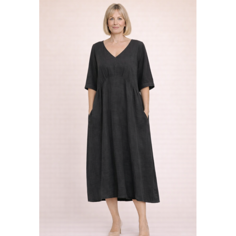 Linane kleit Pauline tumehall 1-1 .png