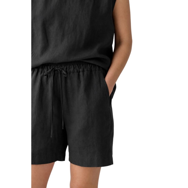 NAISTE LINANE KODURIIETE KOMPLEKT VERBENA BLACK.jpg