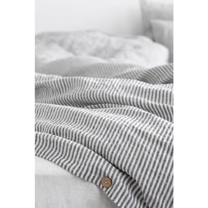 linane voodipesukomplekt black stripes (4).png