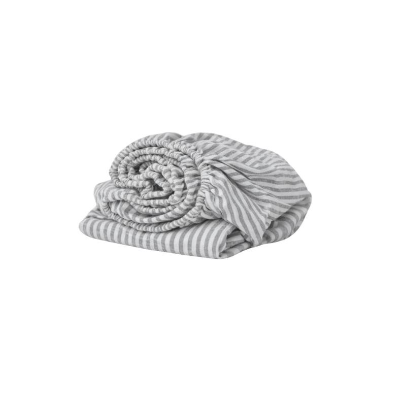 linane kummiga voodilina Thin Black Stripes 1-1.png