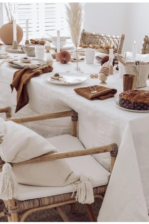 WHITE LINEN TABLECLOTH