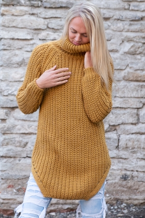 COZY TURTLENECK SWEATER, MUSTARD