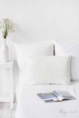 WHITE LINEN PILLOWCASE