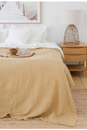 SANDY BEIGE WAFFLE BLANKET