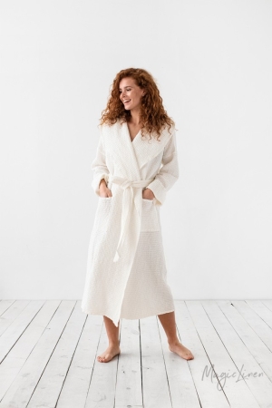 Naiste linane hommikumantel kapuutsiga WHITE - MagicLinen
