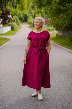 Linane kleit Annabel bordoo-5.jpg
