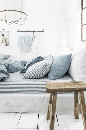 LINANE VOODIPESU STRIPED IN BLUE, pehmest kangast