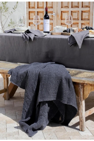 linane voodikate-pleed dark gray-2.jpg