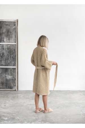 NAISTE LINANE VAHVELKOEGA HOMMIKUMANTEL BEIGE